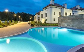 Apartament Baltica Z Ogrodkiem - W Ustronnym Miejscu Tuz Przy Plazy