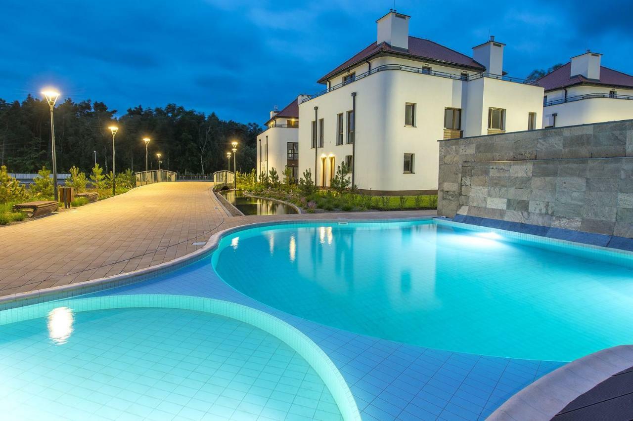 Apartament Baltica Z Ogrodkiem - W Ustronnym Miejscu Tuz Przy Plazy Rogowo  Exterior foto
