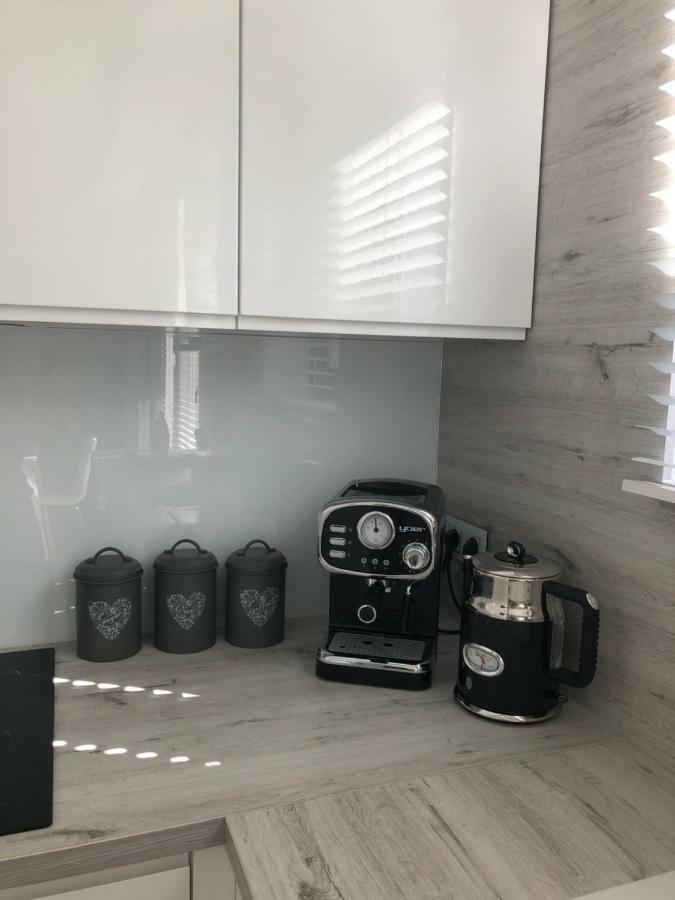 Apartament Baltica Z Ogrodkiem - W Ustronnym Miejscu Tuz Przy Plazy Rogowo  Exterior foto