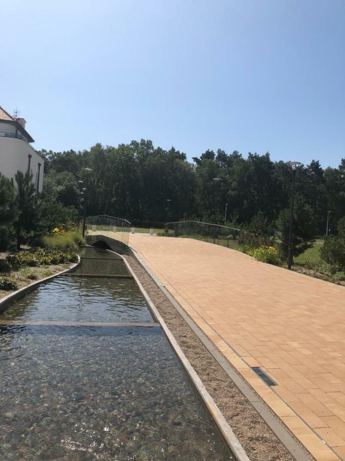 Apartament Baltica Z Ogrodkiem - W Ustronnym Miejscu Tuz Przy Plazy Rogowo  Exterior foto